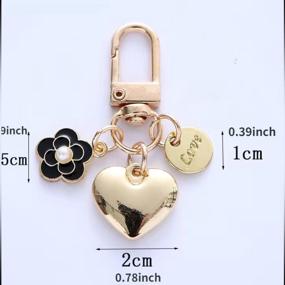 BAG CHARM Black Heart & Flower Keychain - Picture 3 of 5